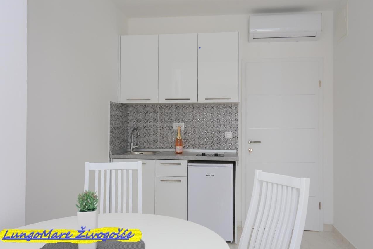 Apartmants Villa Lungo Mare Živogošće Exterior foto
